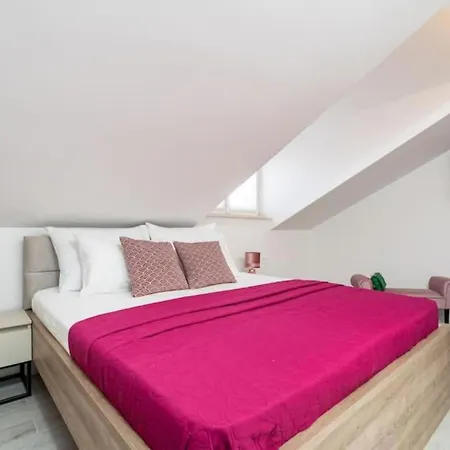 Friends & Family - Four Bedrooms Cavtat