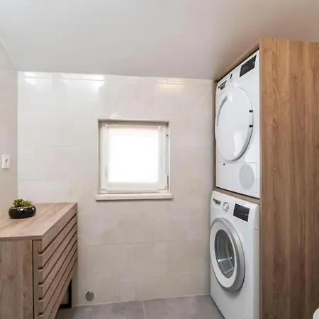 Apartment Friends & Family - Four Bedrooms